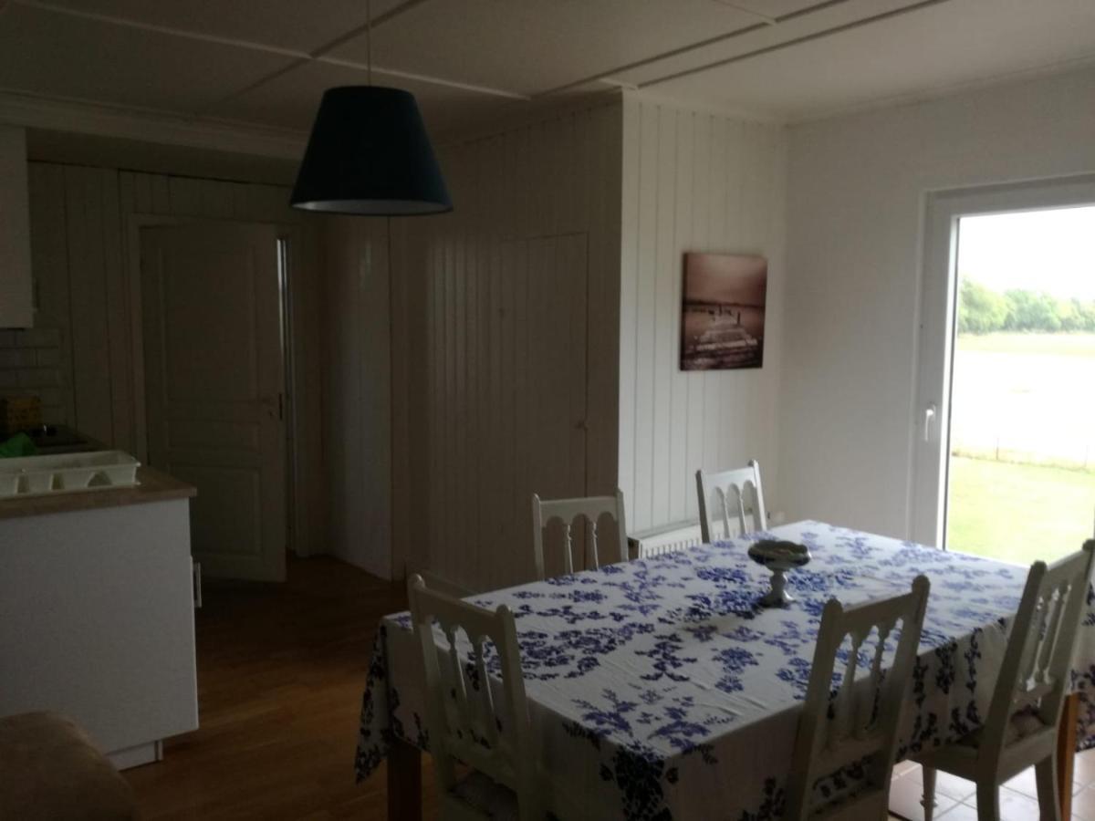 Manus Ferienwohnung Brevik  Екстериор снимка